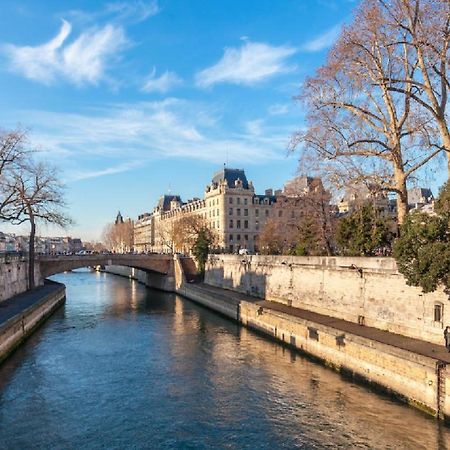 Geranimus Morland : Hearth Of Paris Exterior foto